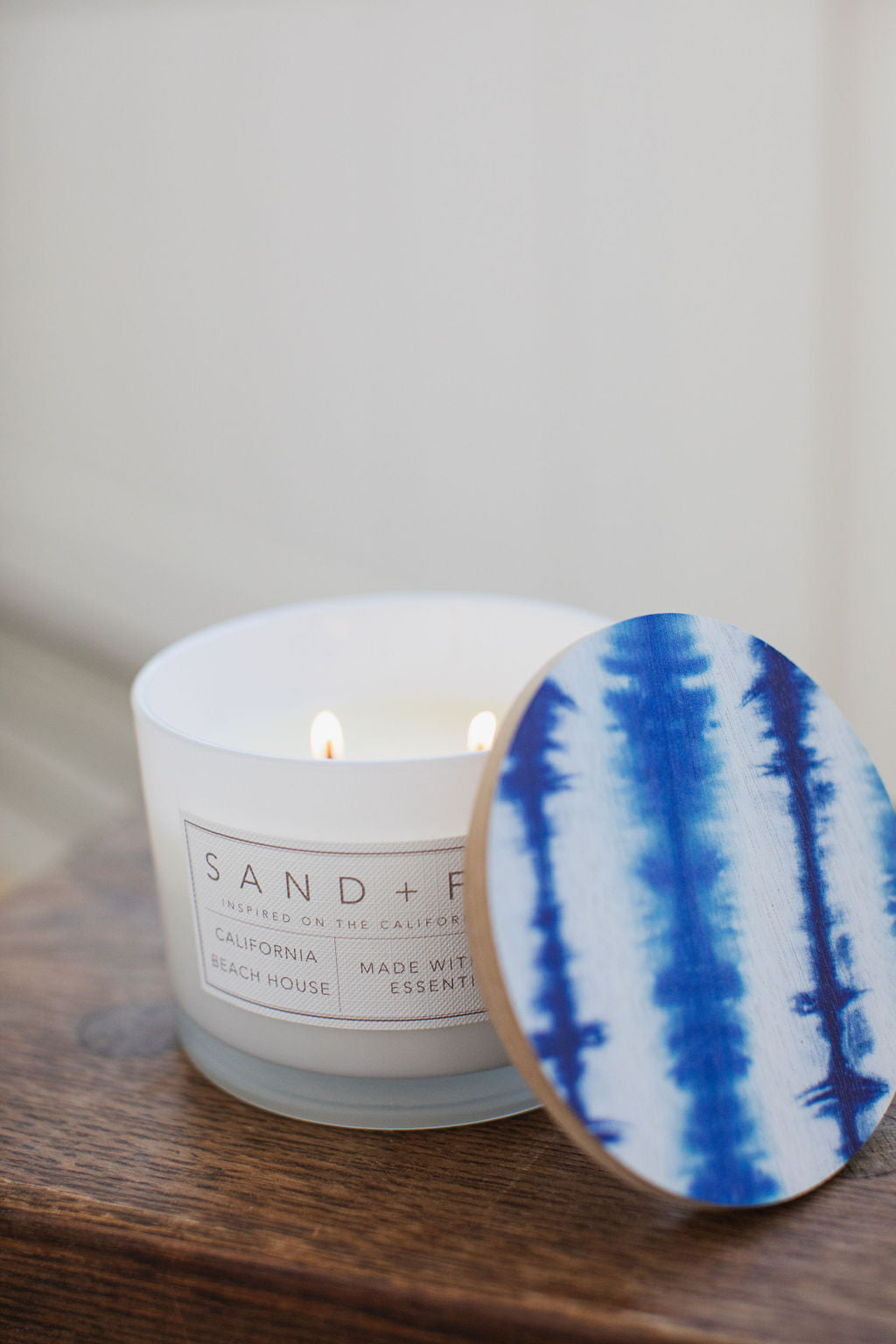 Cozy California Beach House 12 oz scented candle