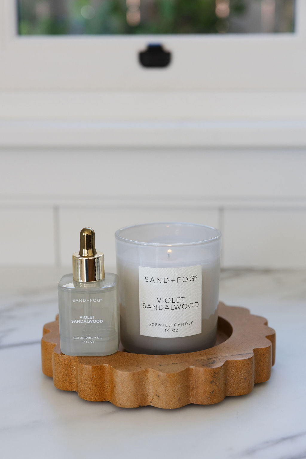 Cozy Violet Sandalwood 10 oz scented candle